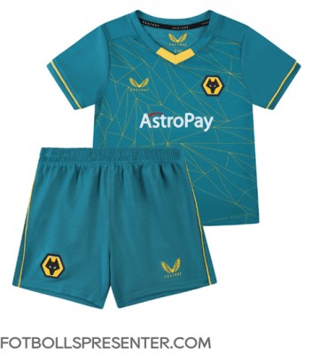 Wolves Bortatröja Barn 2022-23 Kortärmad (+ korta byxor)